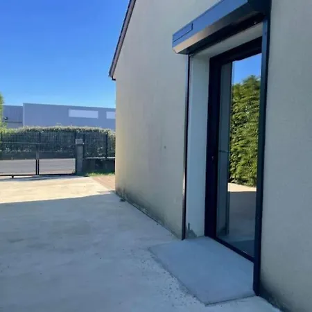 Maison Pmr Hoddice Feriehus *